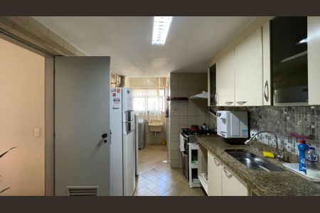 Apartamento para alugar com 145m², 3 quartos e 2 vagas Apartamento para alugar com 145m², 3 quartos e 2 vagasCozinha