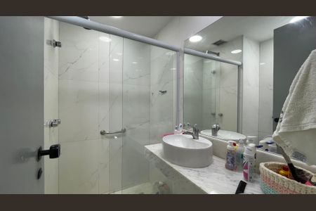 Apartamento para alugar com 145m², 3 quartos e 2 vagas Apartamento para alugar com 145m², 3 quartos e 2 vagasBanheiro Suíte