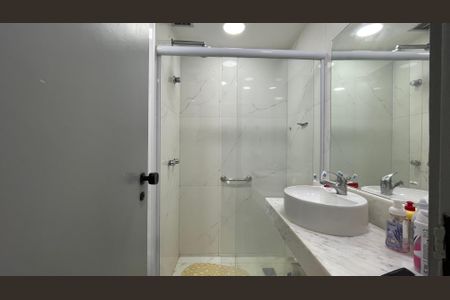 Apartamento para alugar com 145m², 3 quartos e 2 vagas Apartamento para alugar com 145m², 3 quartos e 2 vagasBanheiro Suíte