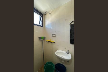 Apartamento para alugar com 145m², 3 quartos e 2 vagas Apartamento para alugar com 145m², 3 quartos e 2 vagasBanheiro de serviço