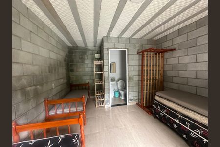 Casa à venda com 300m², 4 quartos e 8 vagas Casa à venda com 300m², 4 quartos e 8 vagasSuíte 1