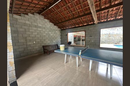 Casa à venda com 300m², 4 quartos e 8 vagas Casa à venda com 300m², 4 quartos e 8 vagasSala de Jogos