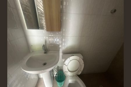 Casa à venda com 300m², 4 quartos e 8 vagas Casa à venda com 300m², 4 quartos e 8 vagasBanheiro da Suíte 1