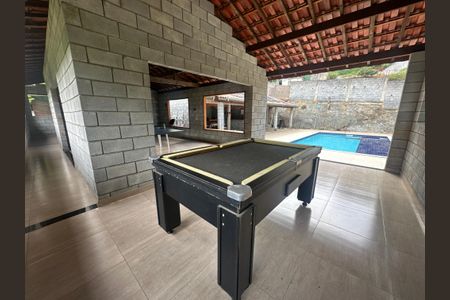 Casa à venda com 300m², 4 quartos e 8 vagas Casa à venda com 300m², 4 quartos e 8 vagasSala de Jogos