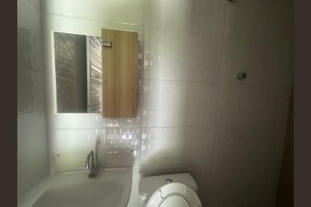 Casa à venda com 300m², 4 quartos e 8 vagas Casa à venda com 300m², 4 quartos e 8 vagasBanheiro da Suíte 1