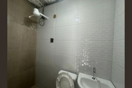 Casa à venda com 300m², 4 quartos e 8 vagas Casa à venda com 300m², 4 quartos e 8 vagasBanheiro da Suíte 2