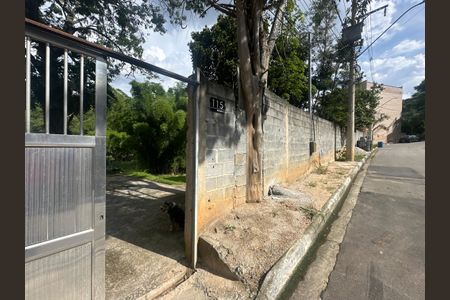 Casa à venda com 300m², 4 quartos e 8 vagas Casa à venda com 300m², 4 quartos e 8 vagasFachada