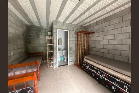 Casa à venda com 300m², 4 quartos e 8 vagas Casa à venda com 300m², 4 quartos e 8 vagasSuíte 1