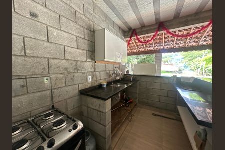 Casa à venda com 300m², 4 quartos e 8 vagas Casa à venda com 300m², 4 quartos e 8 vagasSala/Cozinha