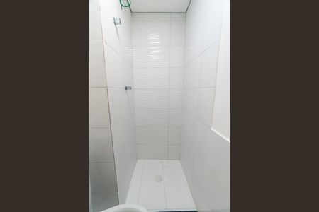 Banheiro de kitnet/studio para alugar com 1 quarto, 22m² em Jabaquara, São Paulo