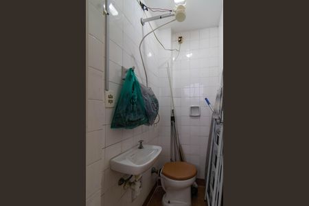 Apartamento para alugar com 80m², 2 quartos e 1 vaga Apartamento para alugar com 80m², 2 quartos e 1 vagaBanheiro de serviço