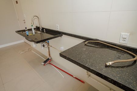 Apartamento para alugar com 42m², 2 quartos e 1 vaga Apartamento para alugar com 42m², 2 quartos e 1 vagaSala/cozinha