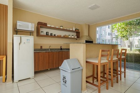 Apartamento para alugar com 42m², 2 quartos e 1 vaga Apartamento para alugar com 42m², 2 quartos e 1 vagaÁrea comum - Salão de festas