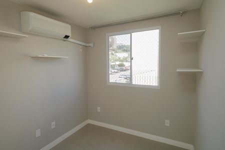 Quarto 1 de apartamento para alugar com 2 quartos, 42m² em Campo Grande, Rio de Janeiro
