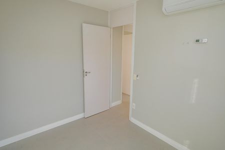 Quarto 2 de apartamento para alugar com 2 quartos, 42m² em Campo Grande, Rio de Janeiro