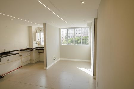 Sala de apartamento para alugar com 2 quartos, 42m² em Campo Grande, Rio de Janeiro