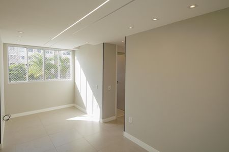 Sala de apartamento para alugar com 2 quartos, 42m² em Campo Grande, Rio de Janeiro