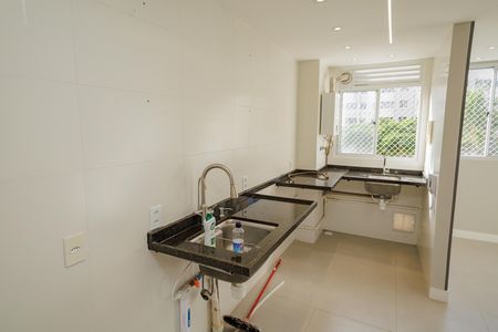 Apartamento para alugar com 42m², 2 quartos e 1 vaga Apartamento para alugar com 42m², 2 quartos e 1 vagaSala/cozinha