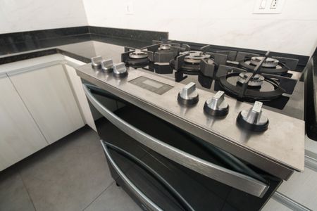 Apartamento à venda com 89m², 2 quartos e 1 vagaCozinha 