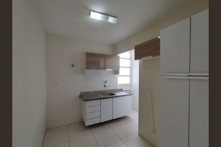 Apartamento para alugar com 70m², 2 quartos e 1 vaga Apartamento para alugar com 70m², 2 quartos e 1 vagaCozinha - Armários