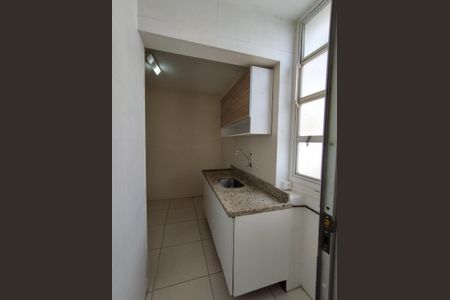 Apartamento para alugar com 70m², 2 quartos e 1 vaga Apartamento para alugar com 70m², 2 quartos e 1 vagaCozinha - Armários