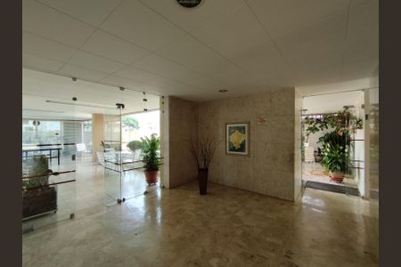 Apartamento para alugar com 70m², 2 quartos e 1 vaga Apartamento para alugar com 70m², 2 quartos e 1 vagaHall de entrada