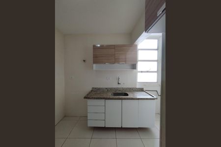 Apartamento para alugar com 70m², 2 quartos e 1 vaga Apartamento para alugar com 70m², 2 quartos e 1 vagaCozinha - Armários