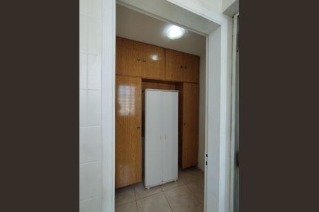 Apartamento para alugar com 70m², 2 quartos e 1 vaga Apartamento para alugar com 70m², 2 quartos e 1 vagaQuarto de Serviço