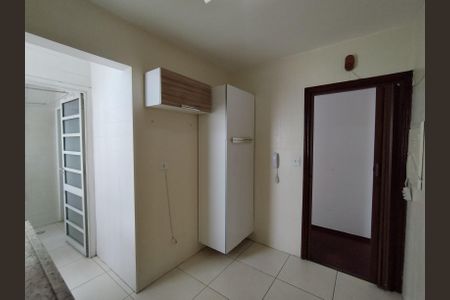 Apartamento para alugar com 70m², 2 quartos e 1 vaga Apartamento para alugar com 70m², 2 quartos e 1 vagaCozinha - Armários