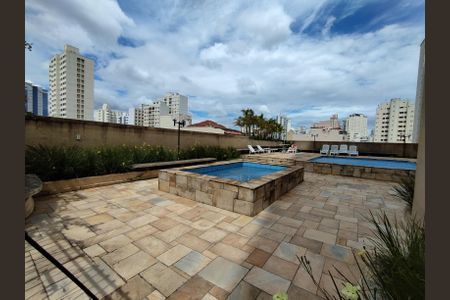 Apartamento para alugar com 70m², 2 quartos e 1 vaga Apartamento para alugar com 70m², 2 quartos e 1 vagaÁrea comum - Piscina
