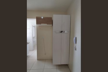 Apartamento para alugar com 70m², 2 quartos e 1 vaga Apartamento para alugar com 70m², 2 quartos e 1 vagaCozinha - Armários