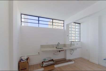 Apartamento à venda com 76m², 2 quartos e sem vagaCozinha e Área de Serviço