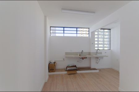 Apartamento à venda com 76m², 2 quartos e sem vagaCozinha e Área de Serviço