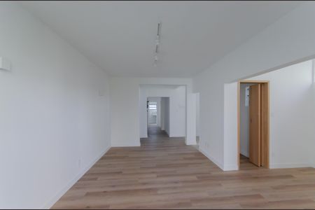 Apartamento à venda com 76m², 2 quartos e sem vagaSala
