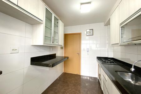Apartamento para alugar com 83m², 3 quartos e 2 vagas Apartamento para alugar com 83m², 3 quartos e 2 vagasCozinha