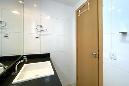 Apartamento para alugar com 83m², 3 quartos e 2 vagas Apartamento para alugar com 83m², 3 quartos e 2 vagasBanheiro