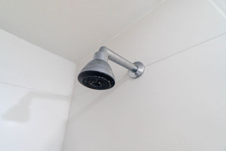 Banheiro de kitnet/studio para alugar com 1 quarto, 30m² em Mirandópolis, São Paulo