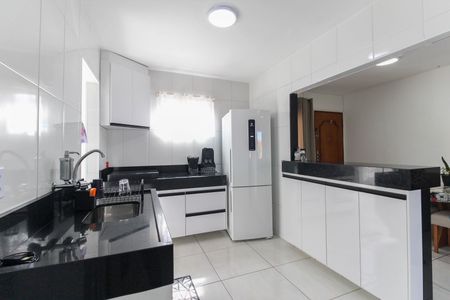 Apartamento à venda com 57m², 2 quartos e 1 vagaCozinha