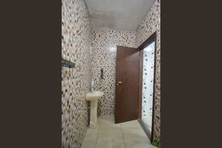 Casa para alugar com 65m², 1 quarto e sem vagaBanheiro