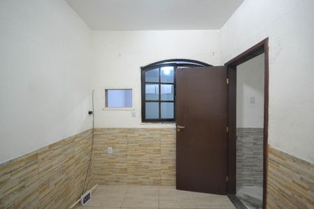 Quarto 1 de casa para alugar com 1 quarto, 65m² em Ouro Verde, Nova Iguaçu