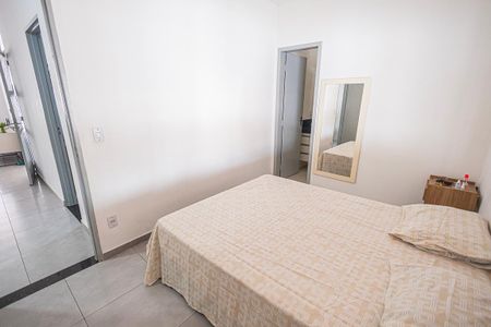 Casa à venda com 220m², 5 quartos e 3 vagas Casa à venda com 220m², 5 quartos e 3 vagasquarto 1/ suite