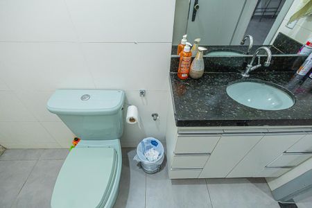 Casa à venda com 220m², 5 quartos e 3 vagas Casa à venda com 220m², 5 quartos e 3 vagasbanheiro