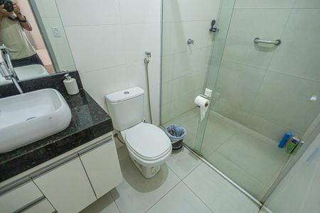 Casa à venda com 220m², 5 quartos e 3 vagas Casa à venda com 220m², 5 quartos e 3 vagassuite