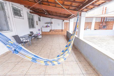 Casa à venda com 220m², 5 quartos e 3 vagas Casa à venda com 220m², 5 quartos e 3 vagasvaranda / area de serviço