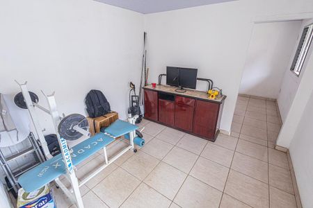 Casa à venda com 220m², 5 quartos e 3 vagas Casa à venda com 220m², 5 quartos e 3 vagasquarto 4