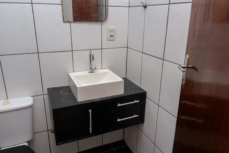 Casa para alugar com 30m², 1 quarto e sem vagaBanheiro