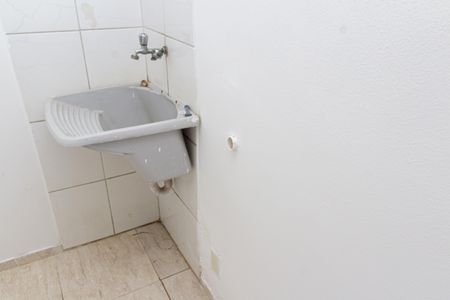 Casa para alugar com 30m², 1 quarto e sem vagaÁrea de Serviço