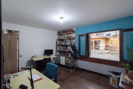 Casa à venda com 355m², 4 quartos e 8 vagas Casa à venda com 355m², 4 quartos e 8 vagasSuíte