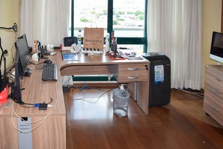 Apartamento para alugar com 289m², 5 quartos e 3 vagasEscritório