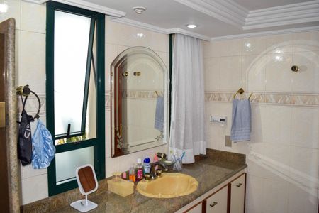 Apartamento para alugar com 289m², 5 quartos e 3 vagasBanheiro Suíte 1